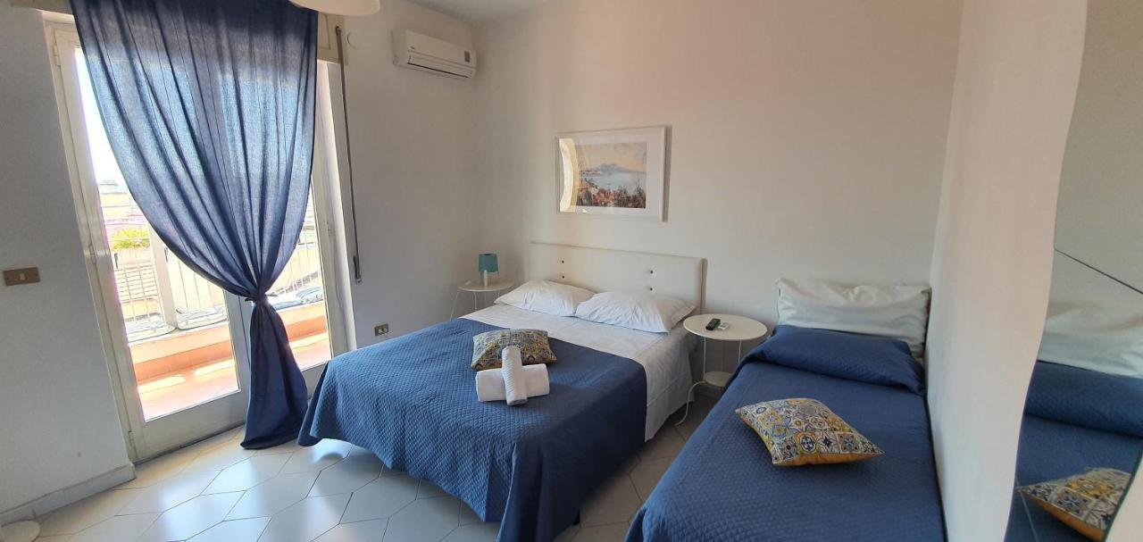 Il Balconcino Hotel เนเปิลส์ ภายนอก รูปภาพ